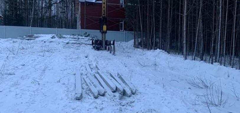 Фундамент на забивных ЖБ сваях