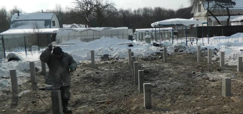 Фундамент на забивных ЖБ сваях